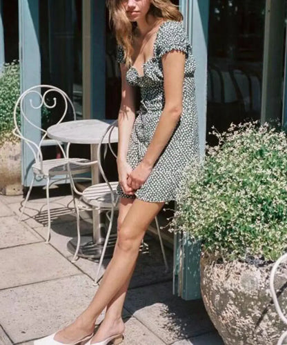 Furrzy Vintage Floral Button-Up Puff Sleeve Dress